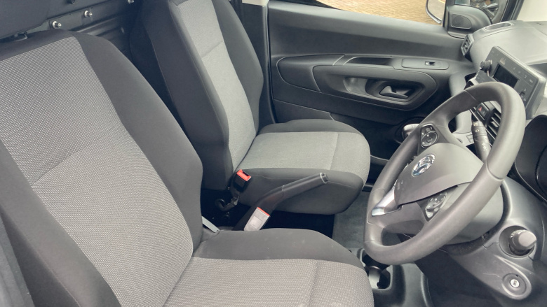 Vauxhall Combo Cargo Combo L1 Diesel 2300 1.5 Turbo D 100ps H1 Dynamic Van [6 Speed]